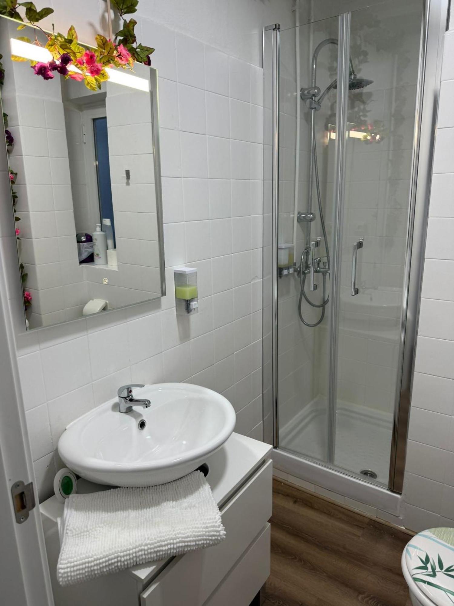 Moderno Y Nuevo Piso Huelva Apartamento Exterior foto